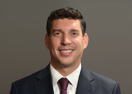 Joshua Blosveren, Hoguet Newman Regal & Kenney, LLP Photo